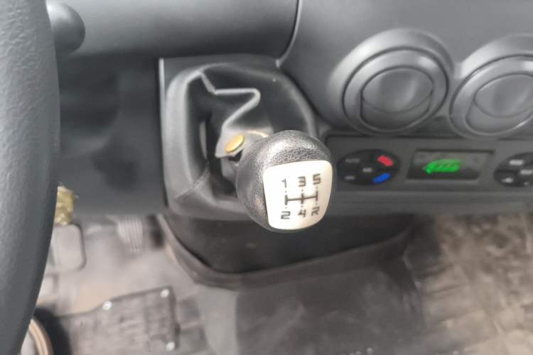 Used Iveco Power Daily  Gear Lever