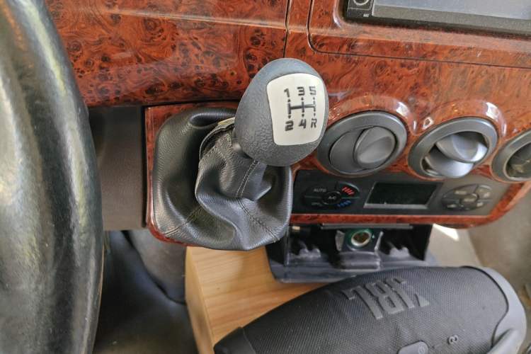 Used Iveco Power Daily  Gear Lever