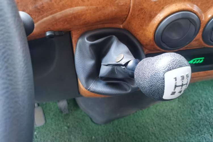 Used Iveco Power Daily  Gear Lever