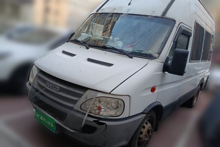 Used Iveco Power Daily BaoDi, 6 seats, 2.8-liter displacement Guazi used car, China used car export, Used car for sale, Used  cars, Cheapest cars for sale