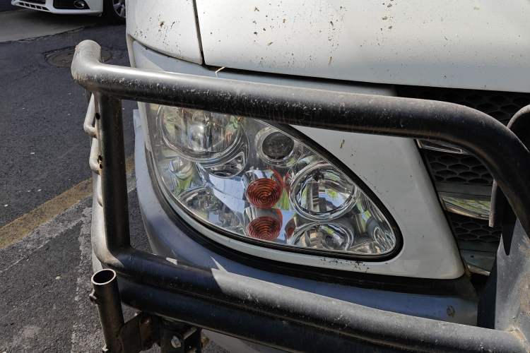 Used Iveco Power Daily  Right Front Headlight