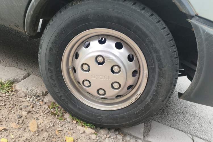 Used Iveco Power Daily  Right Front Wheel Hub