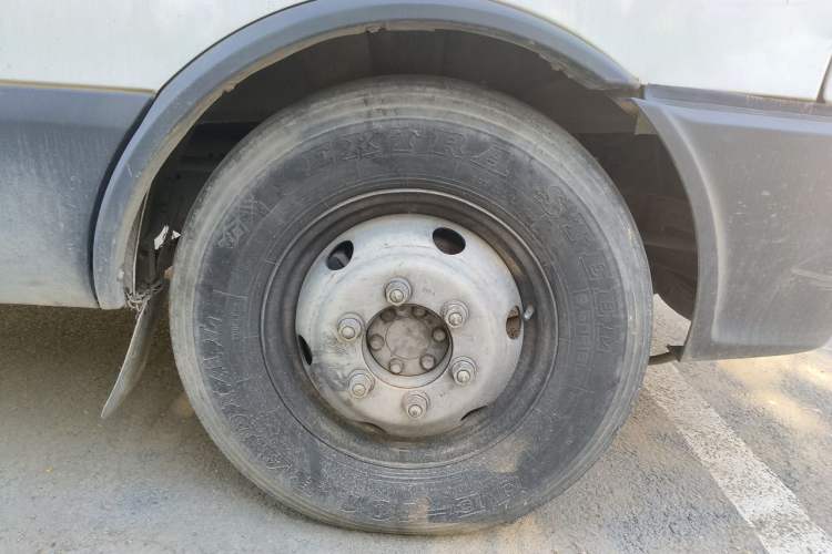 Used Iveco Power Daily  Right Front Wheel Hub