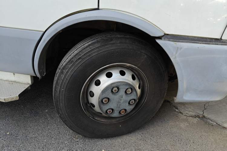 Used Iveco Power Daily  Right Front Wheel Hub