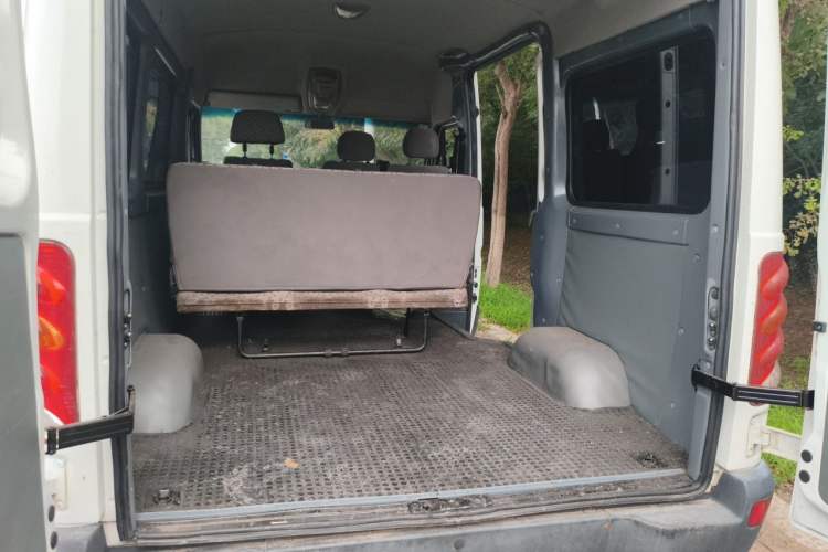 Used Iveco Power Daily  Trunk
