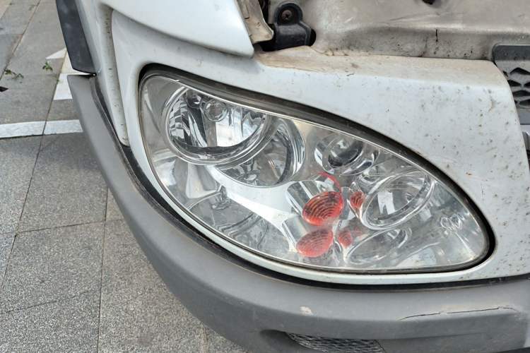 Used Iveco Power Daily  Right Front Headlight