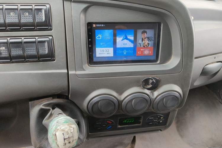 Used Iveco Power Daily  Audio And AC Panel