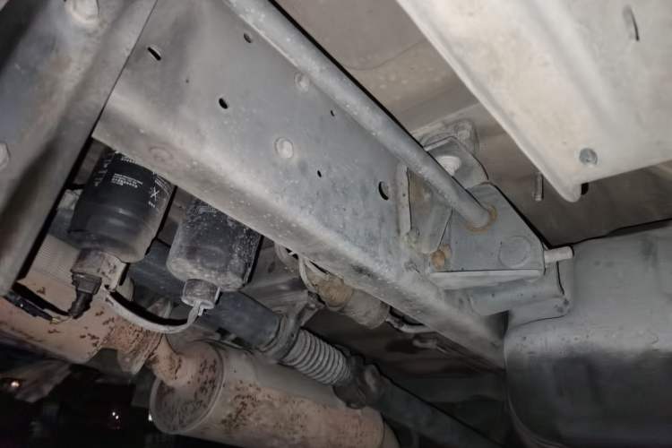 Used Iveco Power Daily 2016 3.0T-A32 Deluxe Top-End F1C Chassis Front Left