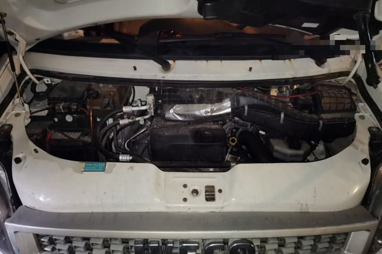 Used Iveco Power Daily 2016 3.0T-A32 Deluxe Top-End F1C Engine Bay