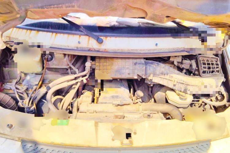 Used Iveco Power Daily  Engine Bay