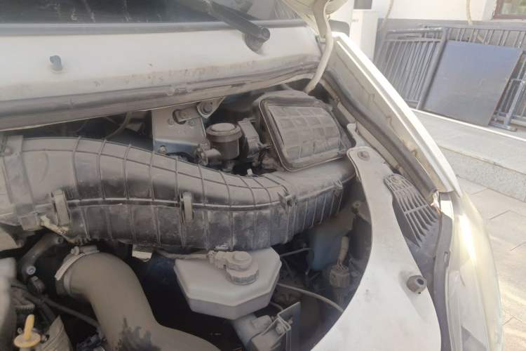 Used Iveco Power Daily 2016 3.0T-A37 Prestige High-Roof F1C Engine Bay Left