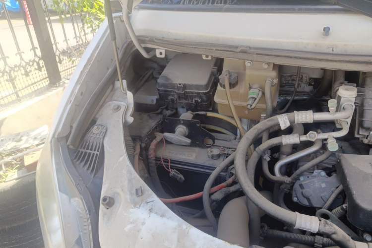 Used Iveco Power Daily 2016 3.0T-A37 Prestige High-Roof F1C Engine Bay Right