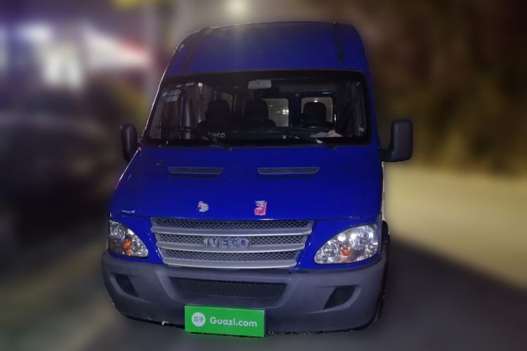 Used Iveco Power Daily 2017 2.5T Classic A37 High-Roof 7-Seater Passenger Van 47Z5 Front