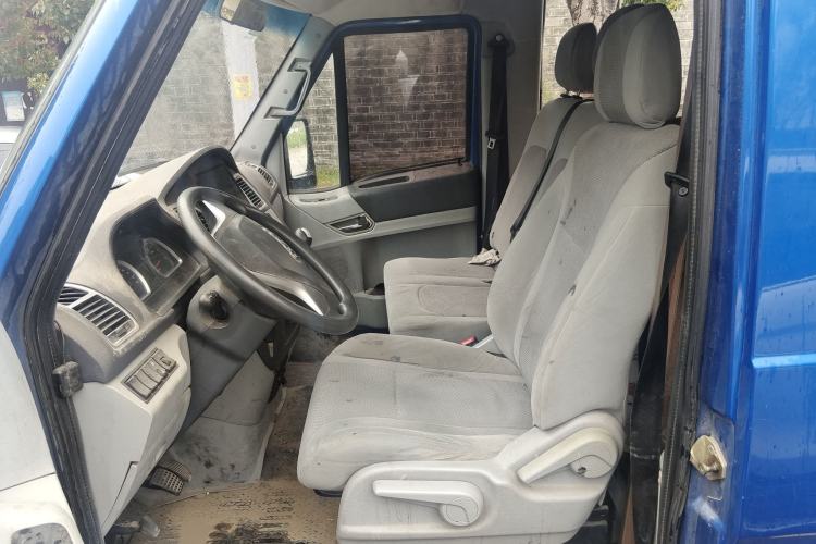 Used Iveco Power Daily 2017 2.5T Deluxe A37 High-Roof 6-7 Seater Bus 47Z5 Left Front Seat