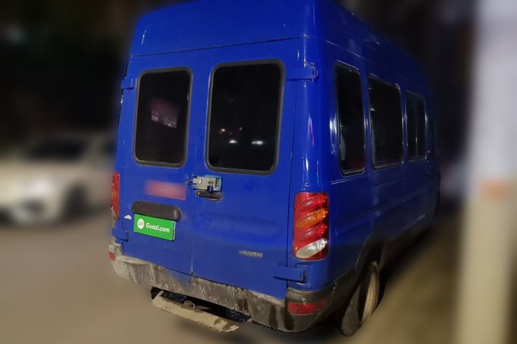 Used Iveco Power Daily 2017 2.5T Classic A37 High-Roof 7-Seater Passenger Van 47Z5 Rear Right 45 Deg