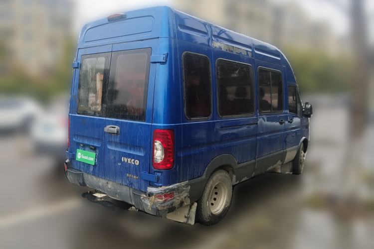 Used Iveco Power Daily 2017 2.5T Deluxe A37 High-Roof 6-7 Seater Bus 47Z5 Rear Right 45 Deg