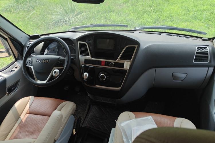 Used Iveco Power Daily  Center Console