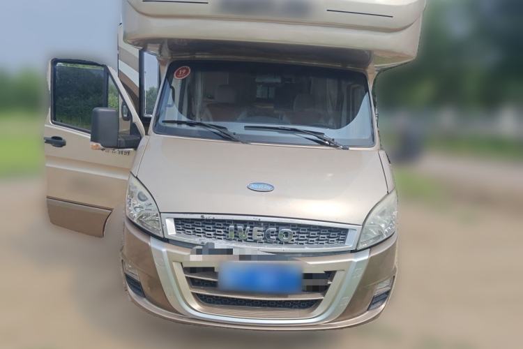 Used Iveco Power Daily  Front