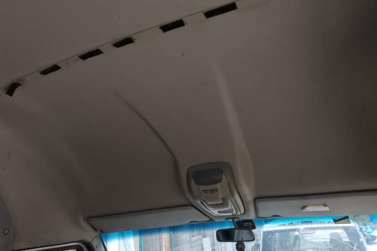 Used Iveco Power Daily 2017 2.5T Deluxe A37 High-Roof 6-7 Seater Bus 47Z5 Headliner