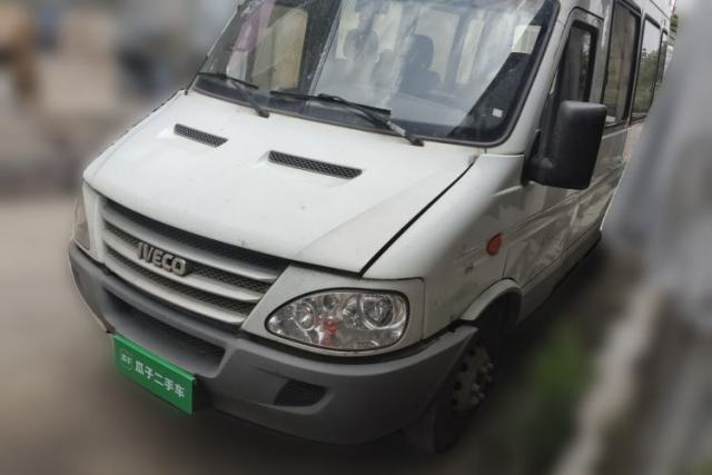 Used Iveco Power Daily 2017 2.5T Deluxe A37 High-Roof 6-7 Seater Bus 47Z5