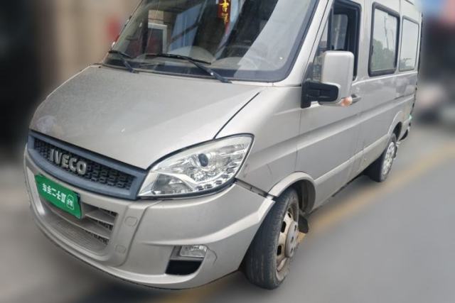 Used Iveco Power Daily 2017 3.0T Deluxe A32 Mid-Roof 6-7 Seater F1CE34818