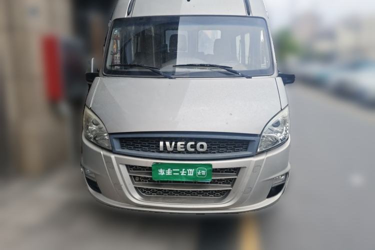 Used Iveco Power Daily 2017 3.0T Deluxe A32 Mid-Roof 6-7 Seater F1CE34818 Front