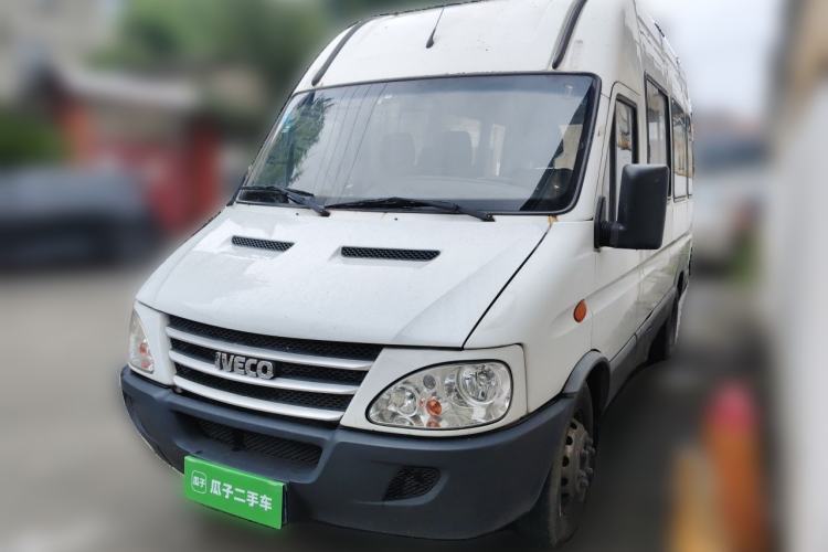 Used Iveco Power Daily 2017 2.5T Classic A37 High-Roof 7-Seater Passenger Van 47Z5 Guazi used car, China used car export, Used car for sale, Used  cars, Cheapest cars for sale