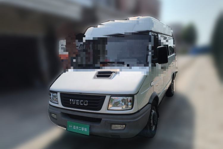 Used Iveco Power Daily 2017 2.5T Classic A32 Mid-Roof 6-7 Seater Bus 47Z5 Guazi used car, China used car export, Used car for sale, Used  cars, Cheapest cars for sale