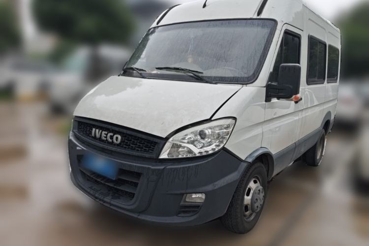 Used Iveco Power Daily Iveco Baudy 2017 2.5T Prestige A32 passenger bus
Medium roof, 5–7 seats, 47Z5 Guazi used car, China used car export, Used car for sale, Used  cars, Cheapest cars for sale