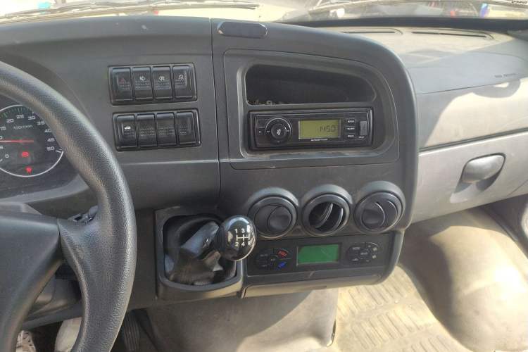 Used Iveco Power Daily 2017 2.5T Classic A32 Mid-Roof 6-7 Seater Bus 47Z5 Audio And AC Panel