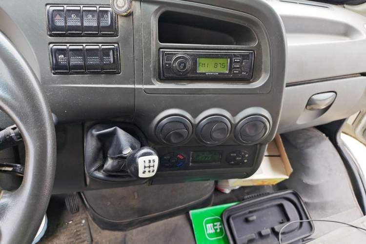 Used Iveco Power Daily  Audio And AC Panel