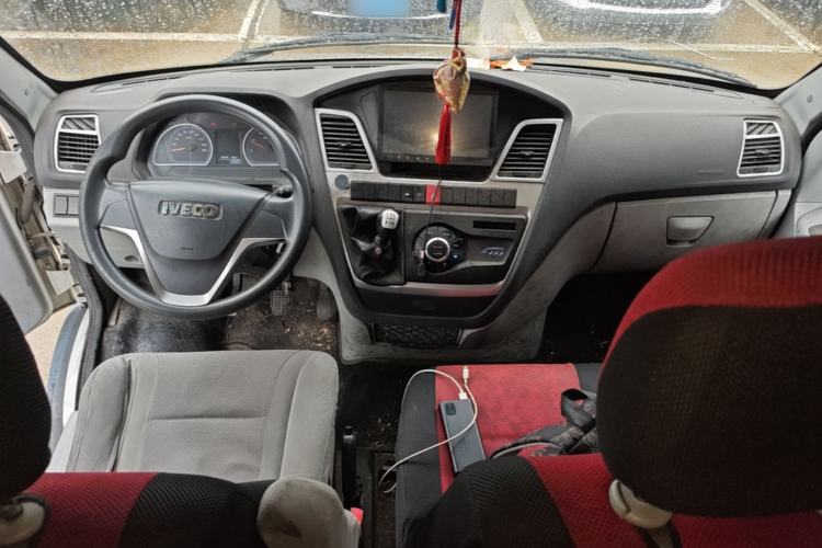 Used Iveco Power Daily  Center Console