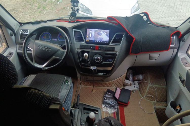 Used Iveco Power Daily  Center Console