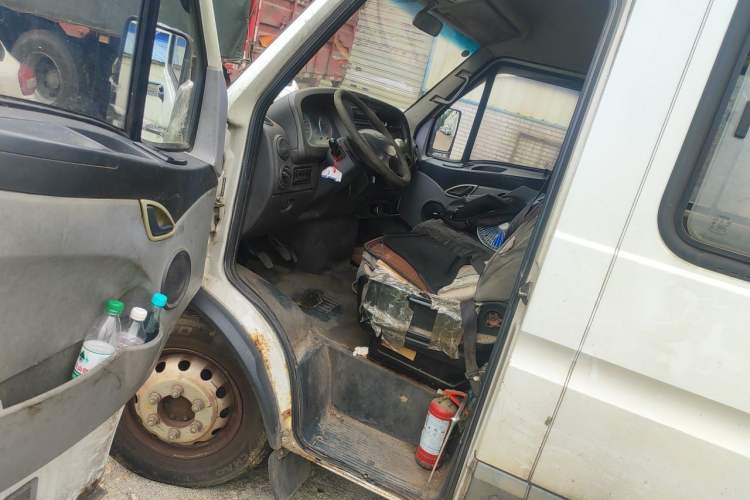Used Iveco Power Daily 2017 2.5T Classic A37 High-Roof 7-Seater Passenger Van 47Z5 Driver Seat