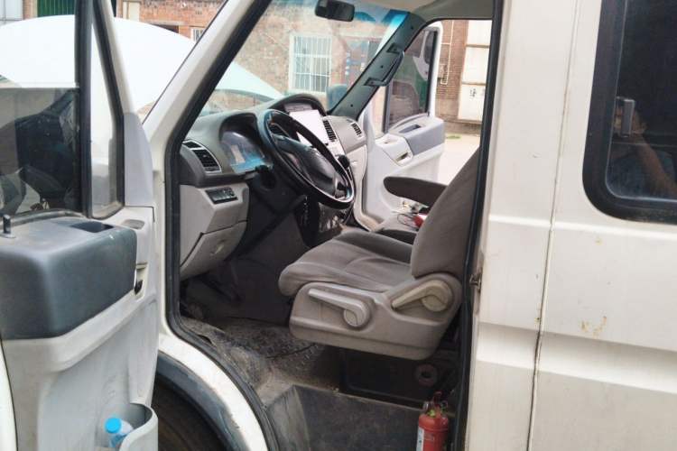 Used Iveco Power Daily 2017 2.5T Deluxe A37 Mid-Roof 6-7 Seater Bus 47Z5 Driver Seat