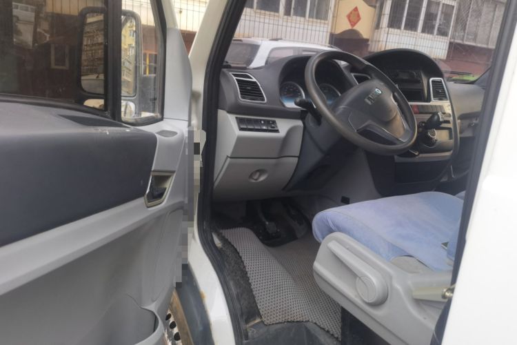Used Iveco Power Daily 2017 2.5T Classic A32 Mid-Roof 6-7 Seater Bus 47Z5 Driver Seat