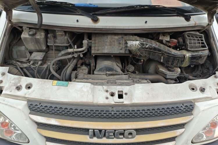Used Iveco Power Daily  Engine Bay