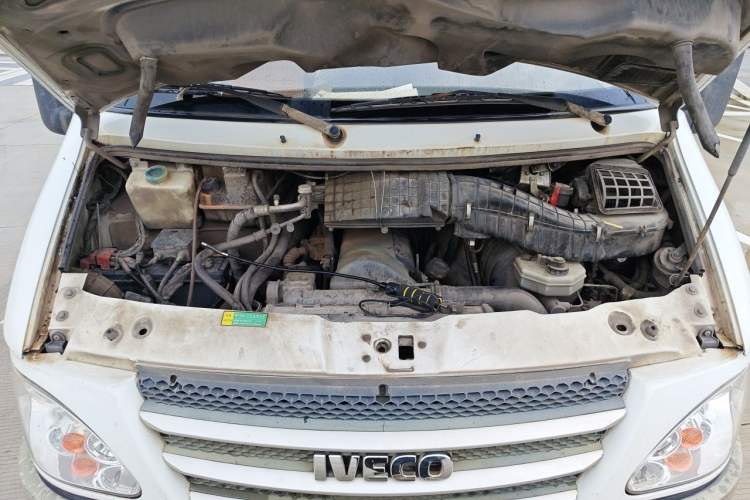 Used Iveco Power Daily  Engine Bay