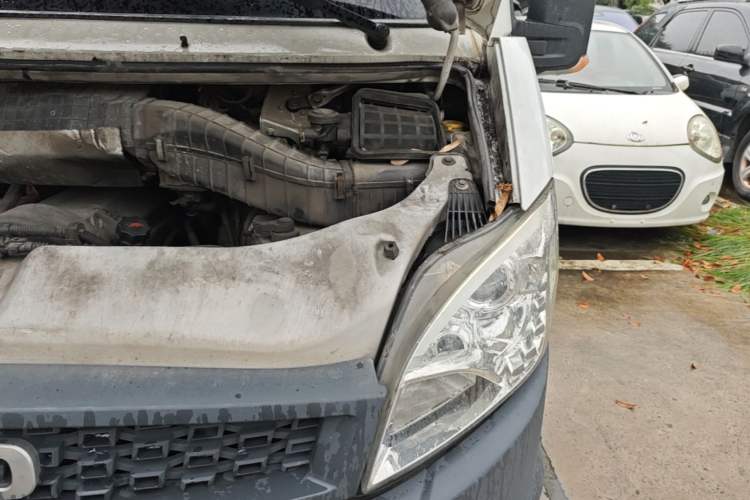 Used Iveco Power Daily  Engine Bay Left