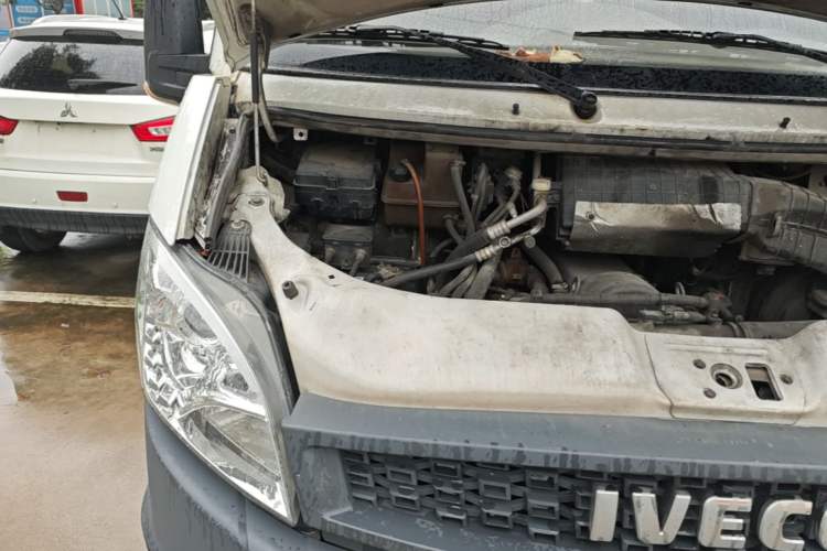 Used Iveco Power Daily  Engine Bay Right