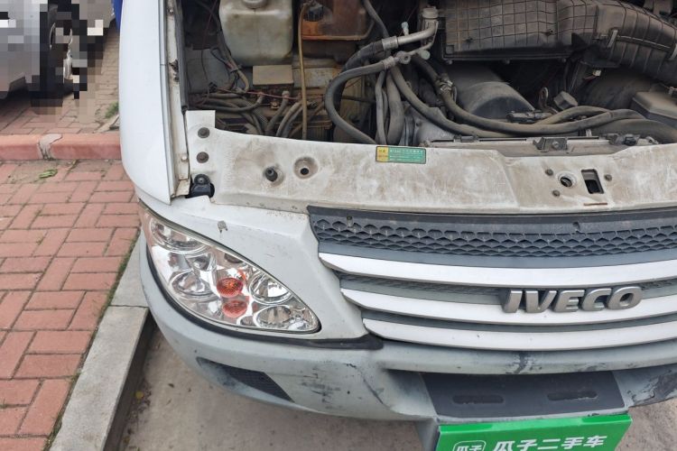 Used Iveco Power Daily 2017 2.5T Classic A37 Mid-Roof 7-Seater Bus 47Z5 Engine Bay Right
