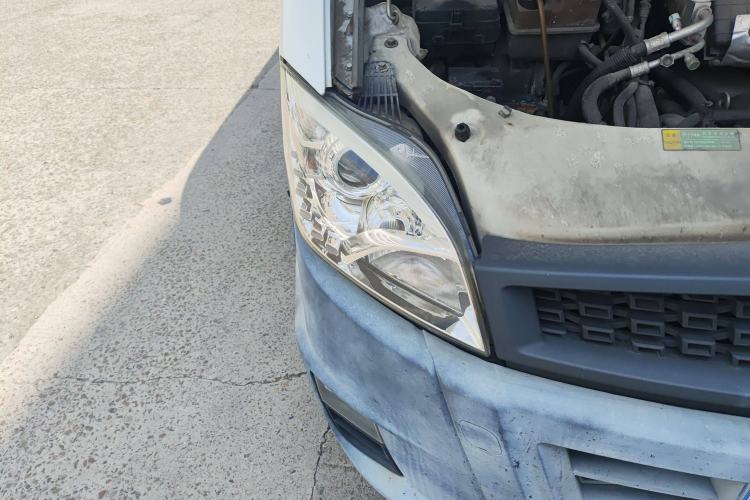 Used Iveco Power Daily 2017 2.5T Deluxe A37 High-Roof 6-7 Seater Bus 47Z5 Exterior 6