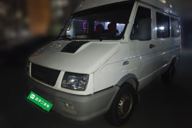 Used Iveco Power Daily 2017 2.5T Classic A32 Mid-Roof 6-7 Seater Bus 47Z5