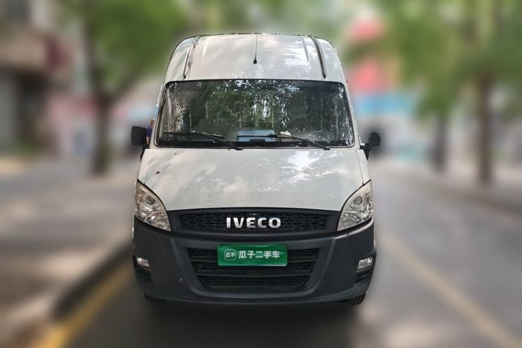 Used Iveco Power Daily 2017 2.5T Classic A37 High-Roof 7-Seater Passenger Van 47Z5 Front