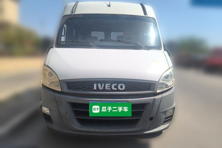 Used Iveco Power Daily 2017 2.5T Classic A32 Mid-Roof 6-7 Seater Bus 47Z5 Front