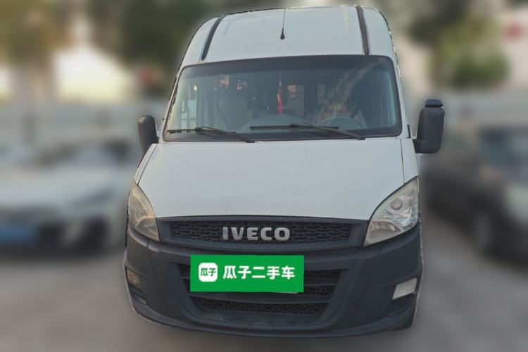 Used Iveco Power Daily 2017 2.5T Deluxe A37 High-Roof 6-7 Seater Bus 47Z5 Front