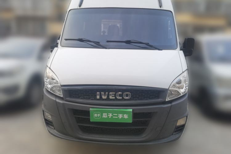 Used Iveco Power Daily 2017 2.5T Classic A32 Mid-Roof 6-7 Seater Bus 47Z5 Front