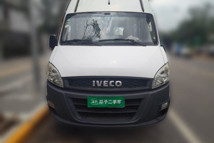 Used Iveco Power Daily 2017 3.0T Prestige A37 High-Roof 6-7 Seater F1CE34818 Front