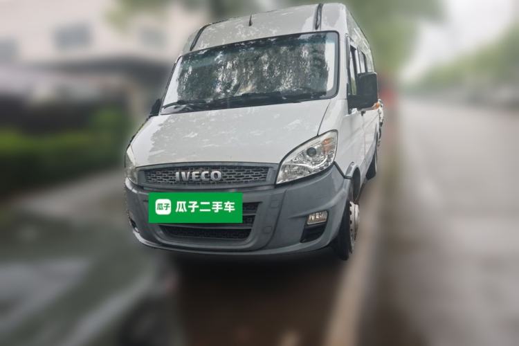 Used Iveco Power Daily 2017 2.5T Deluxe A37 Mid-Roof 6-7 Seater Bus 47Z5 Front