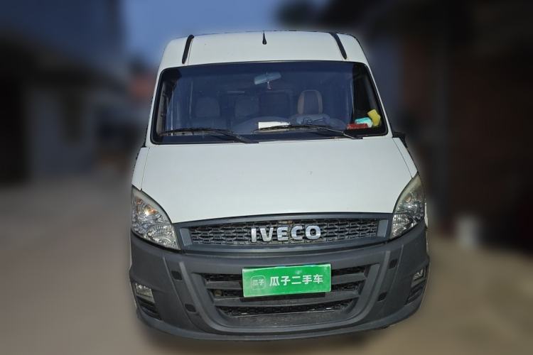 Used Iveco Power Daily 2017 2.5T Deluxe A37 Mid-Roof 6-7 Seater Bus 47Z5 Front